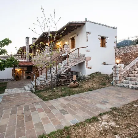 Holiday home Aradena Traditional House 3 *