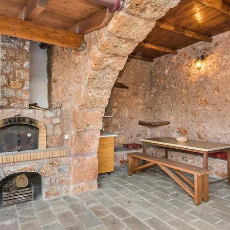 Holiday home Aradena Traditional House 3