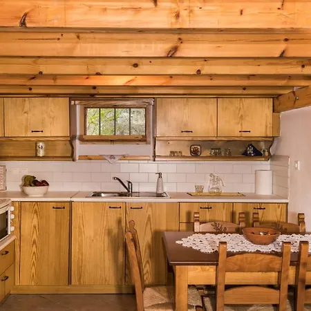Aradena Traditional House 3 Holiday home